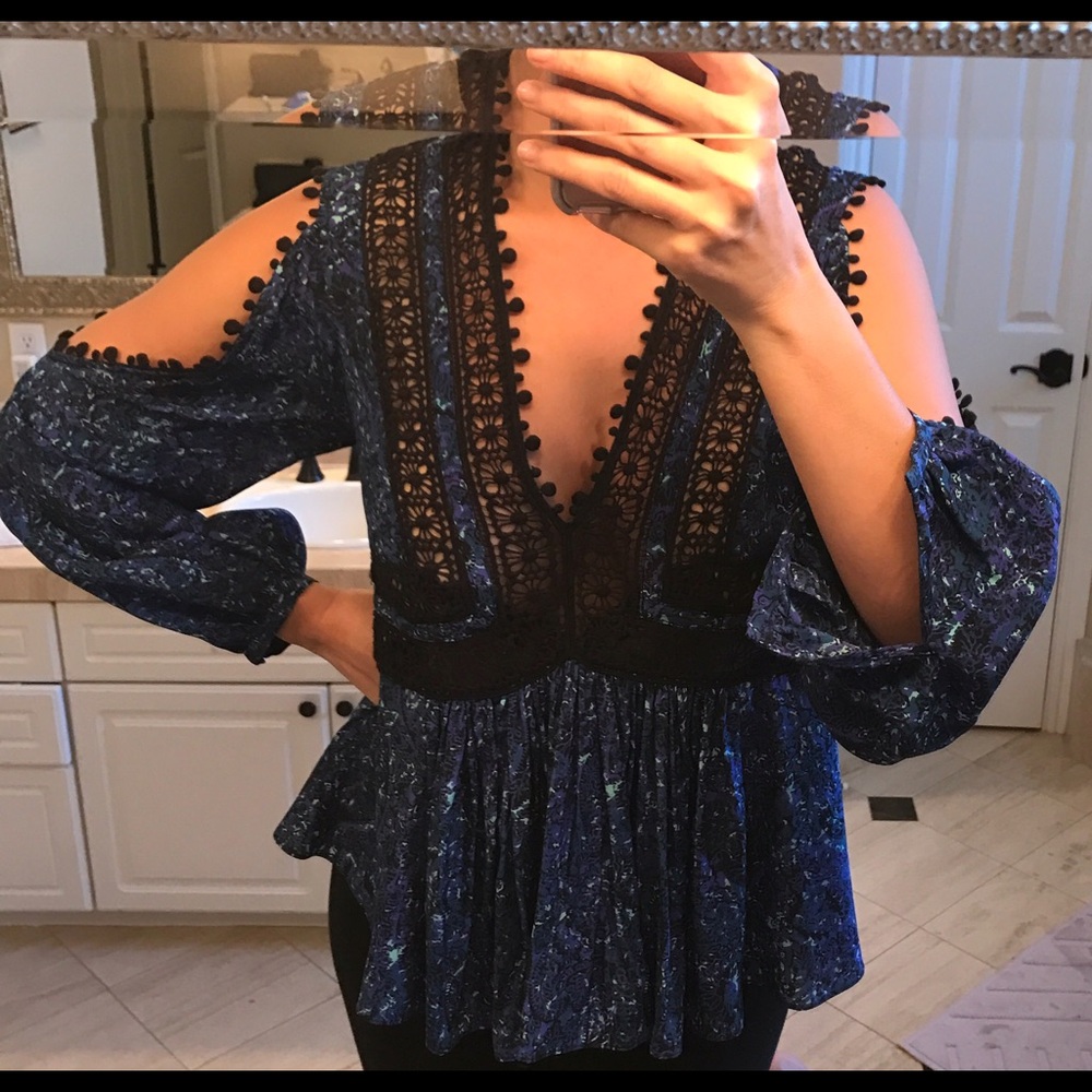 Rebecca Taylor cold shoulder blouse. Size 4